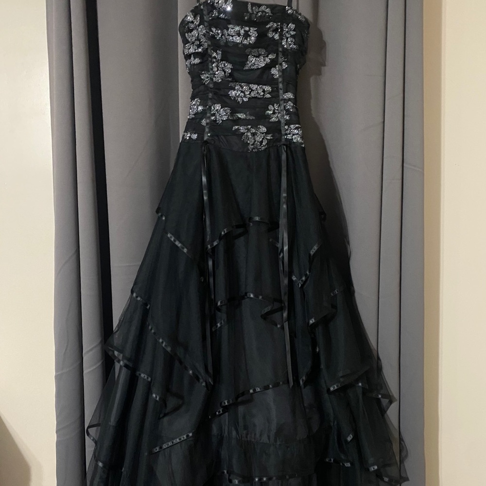 Size 3 Blondie Nites Dress